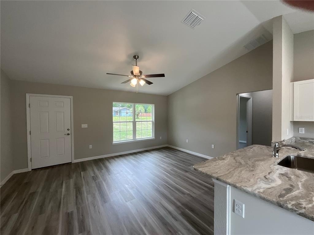 20052 Sw Marine Boulevard - Photo 4