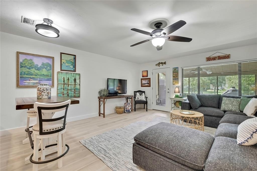 1637 Se Paradise Circle - Photo 3