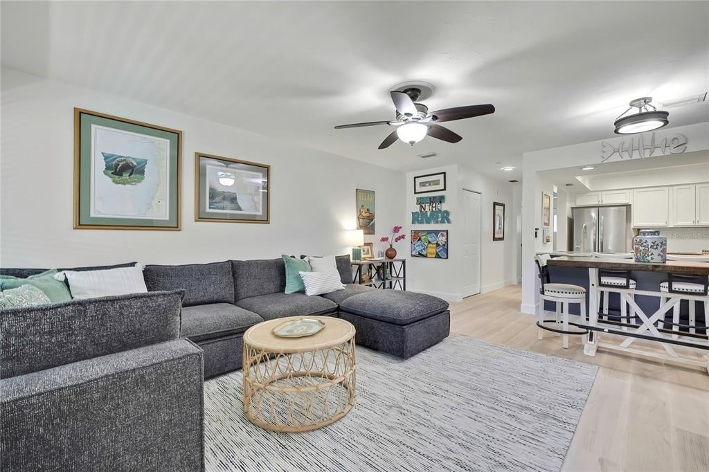 1637 Se Paradise Circle - Photo 5