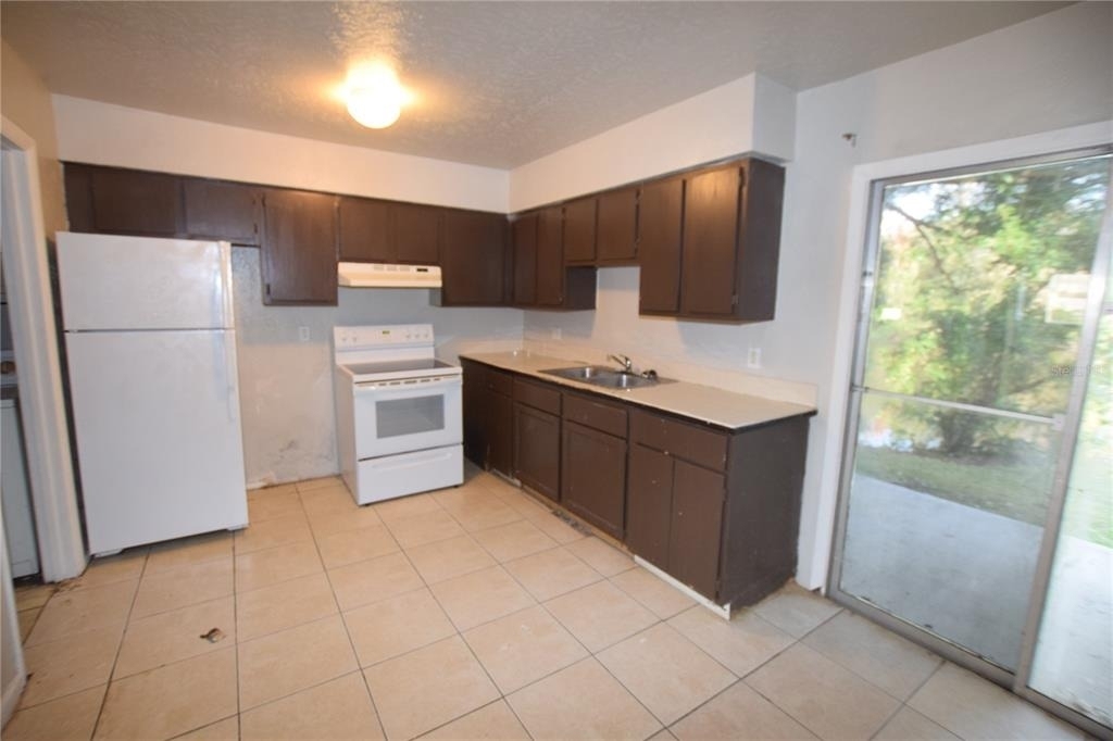 3916 Crayrich Circle - Photo 10