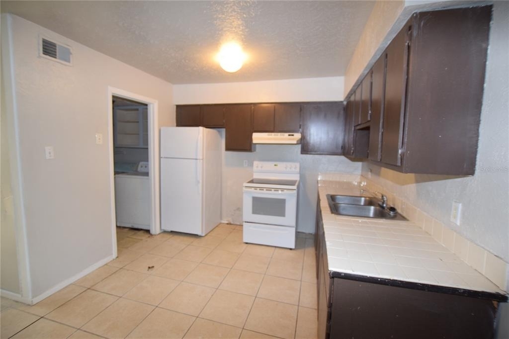 3916 Crayrich Circle - Photo 11