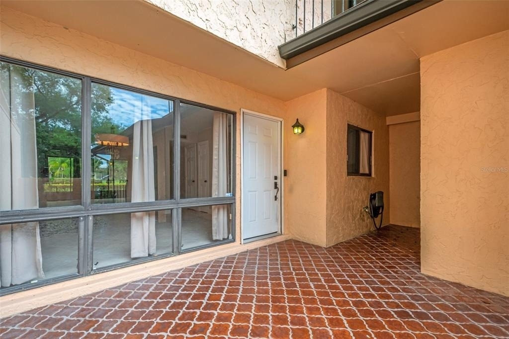 412 Howard Avenue - Photo 3