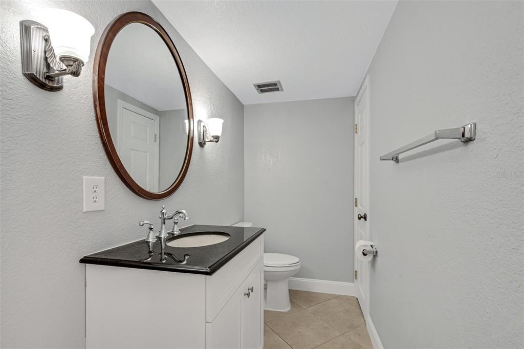 412 Howard Avenue - Photo 14