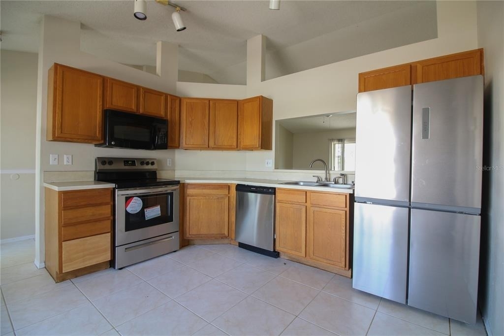 527 Emerald Cove Loop - Photo 3