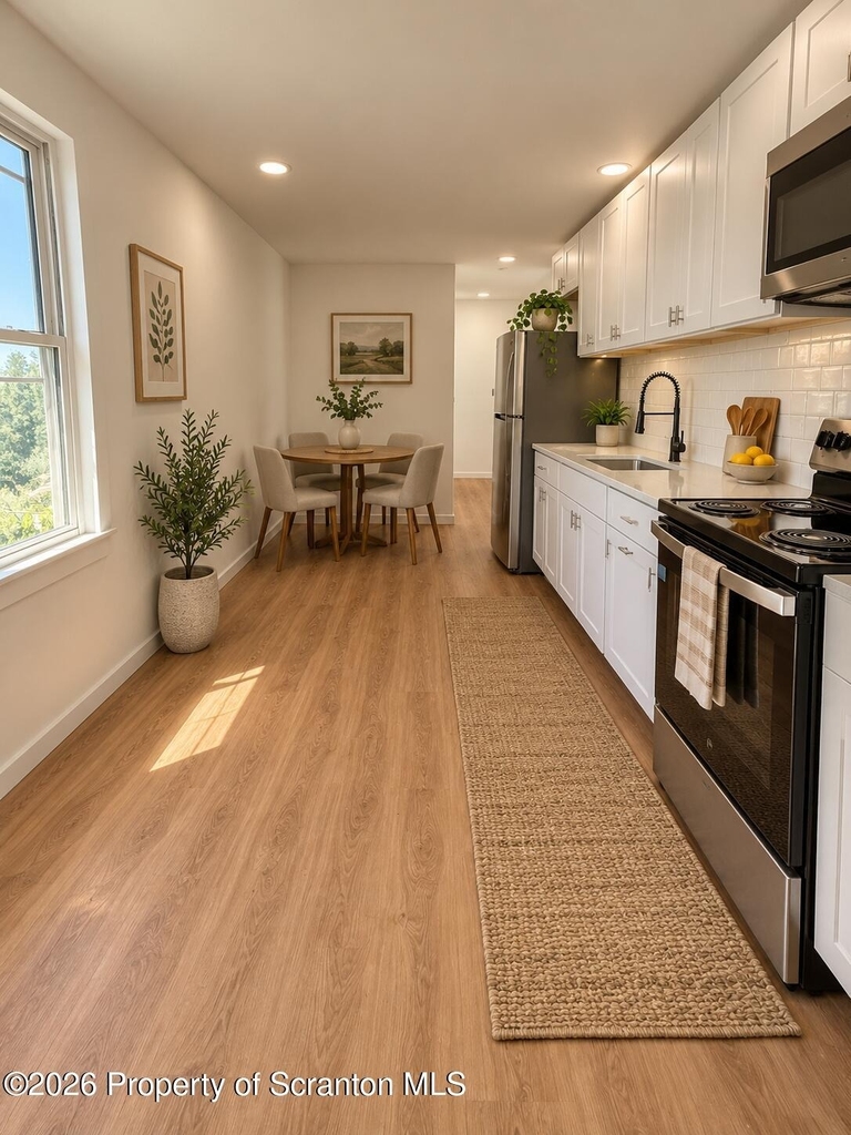 206 Oak Street - Photo 1