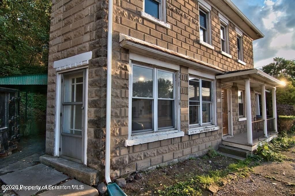 511 N Main Street - Photo 1
