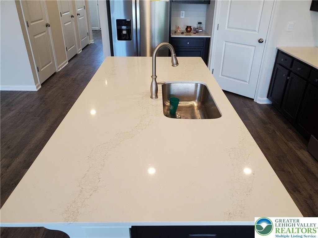 1081 Turnstone Drive - Photo 5
