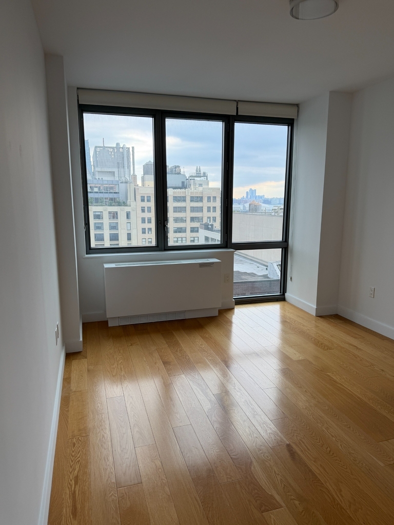  West 57th Street  - Photo 7