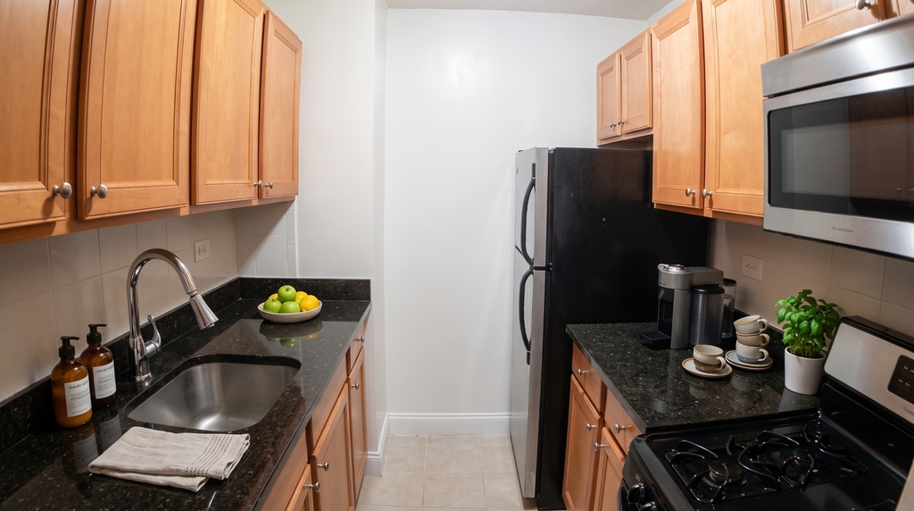 3333 Broadway - Photo 1