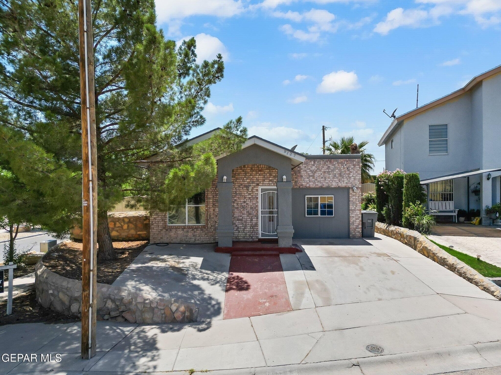 9127 Texas Red Drive - Photo 0