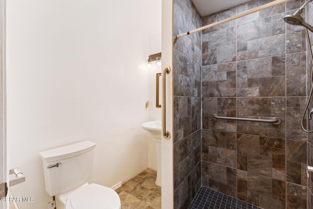 137 Anita Circle - Photo 13