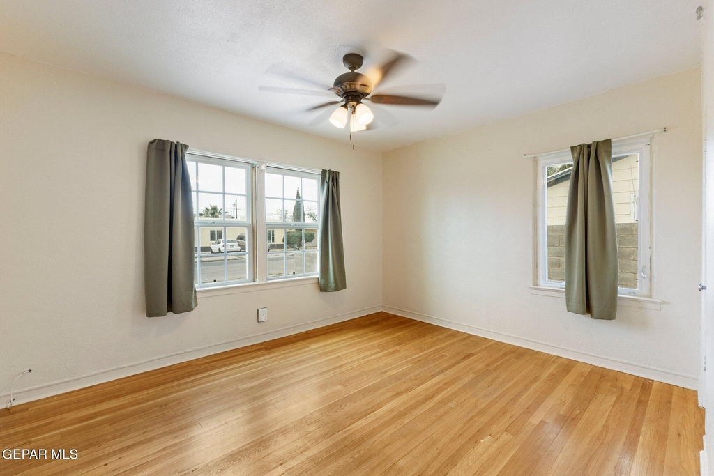 137 Anita Circle - Photo 11