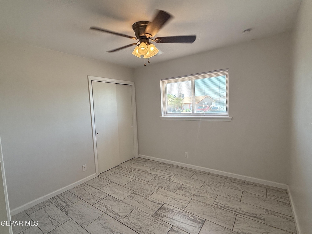 7201 Armistad Avenue - Photo 13