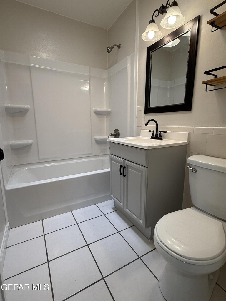7201 Armistad Avenue - Photo 12