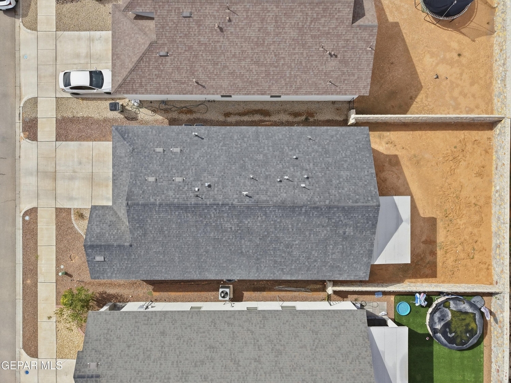 3917 Desert Bluff Drive - Photo 4