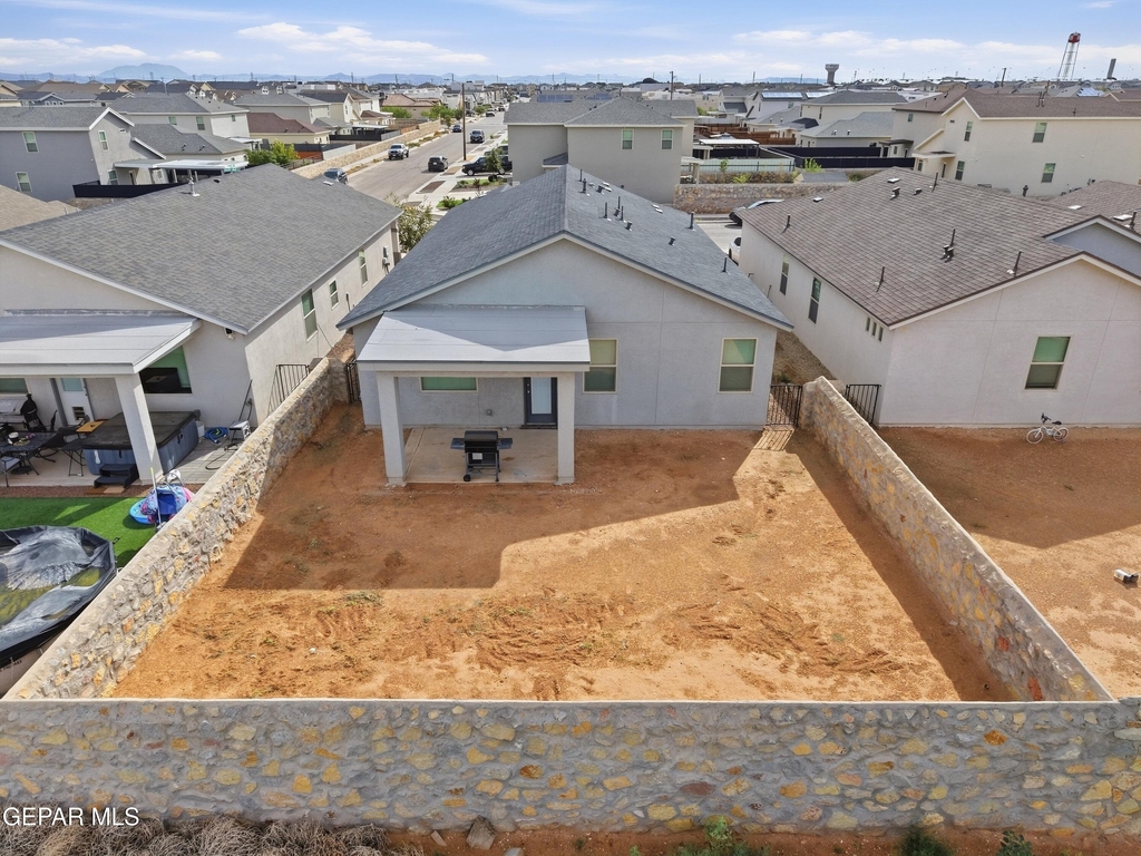 3917 Desert Bluff Drive - Photo 2