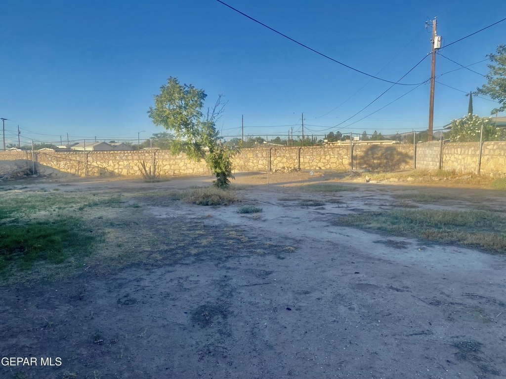 8210 Marfil Drive - Photo 17