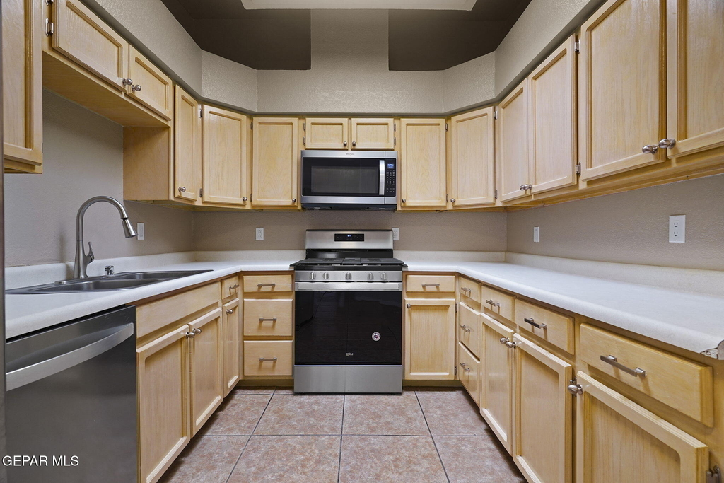 143 N Alto Mesa Drive - Photo 11