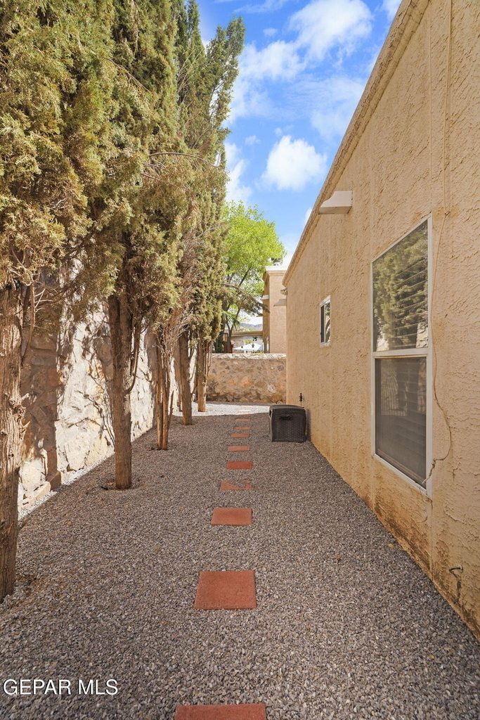 143 N Alto Mesa Drive - Photo 36