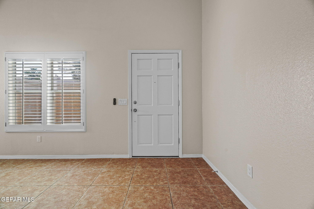 143 N Alto Mesa Drive - Photo 7