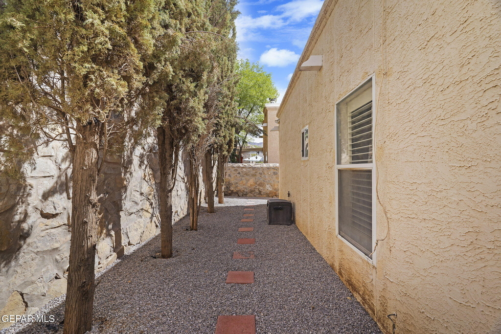 143 N Alto Mesa Drive - Photo 24