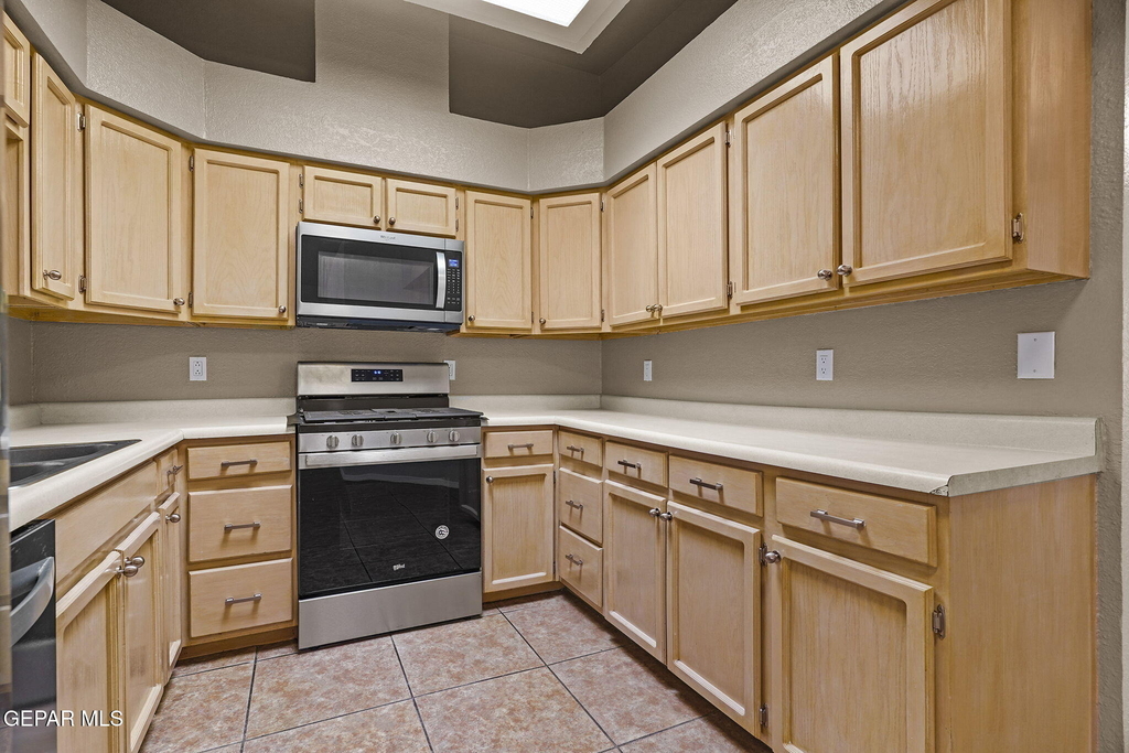 143 N Alto Mesa Drive - Photo 12