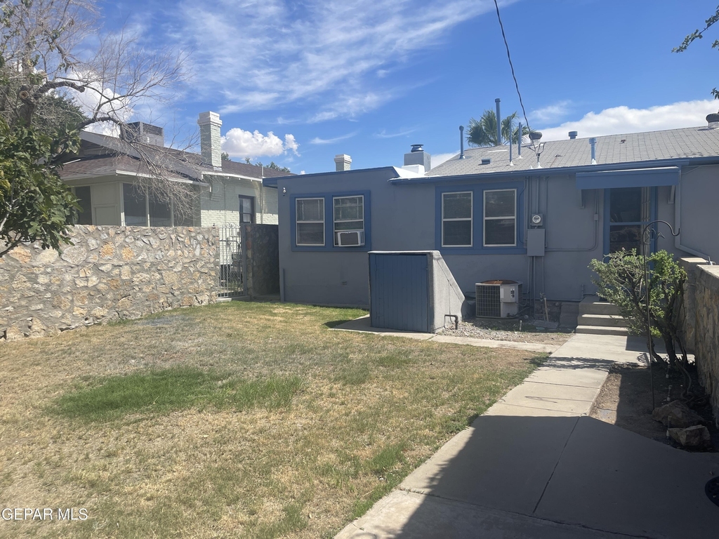 609 E Robinson Avenue - Photo 32