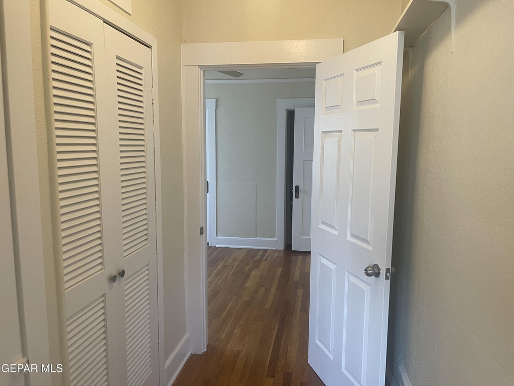 609 E Robinson Avenue - Photo 24