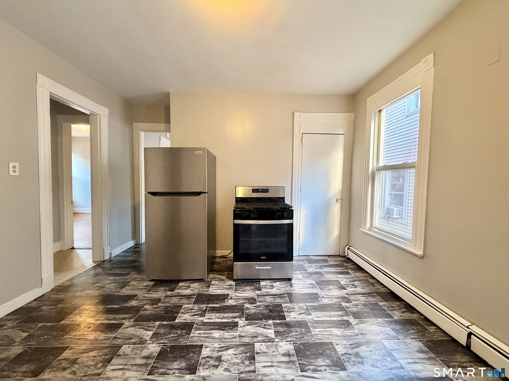 442 Poplar Street - Photo 1