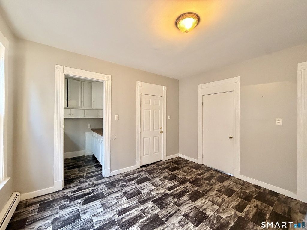 442 Poplar Street - Photo 2
