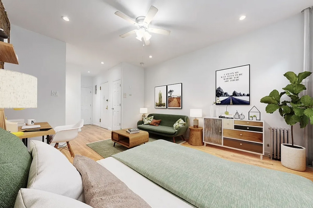 411 West 54th Street - Photo 2