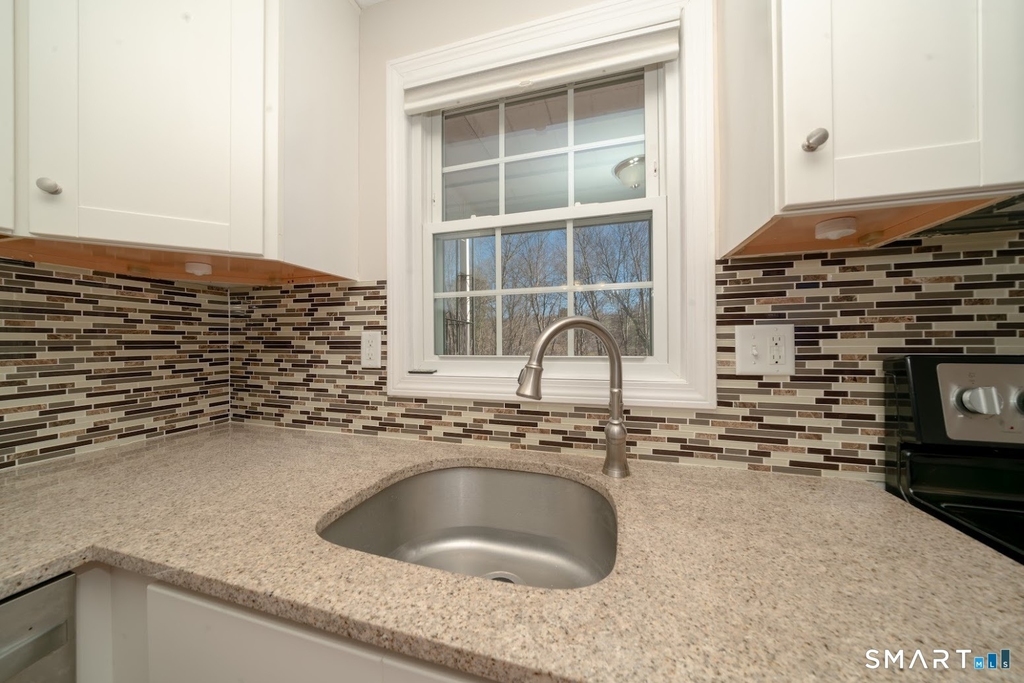 201 Regan Road - Photo 4