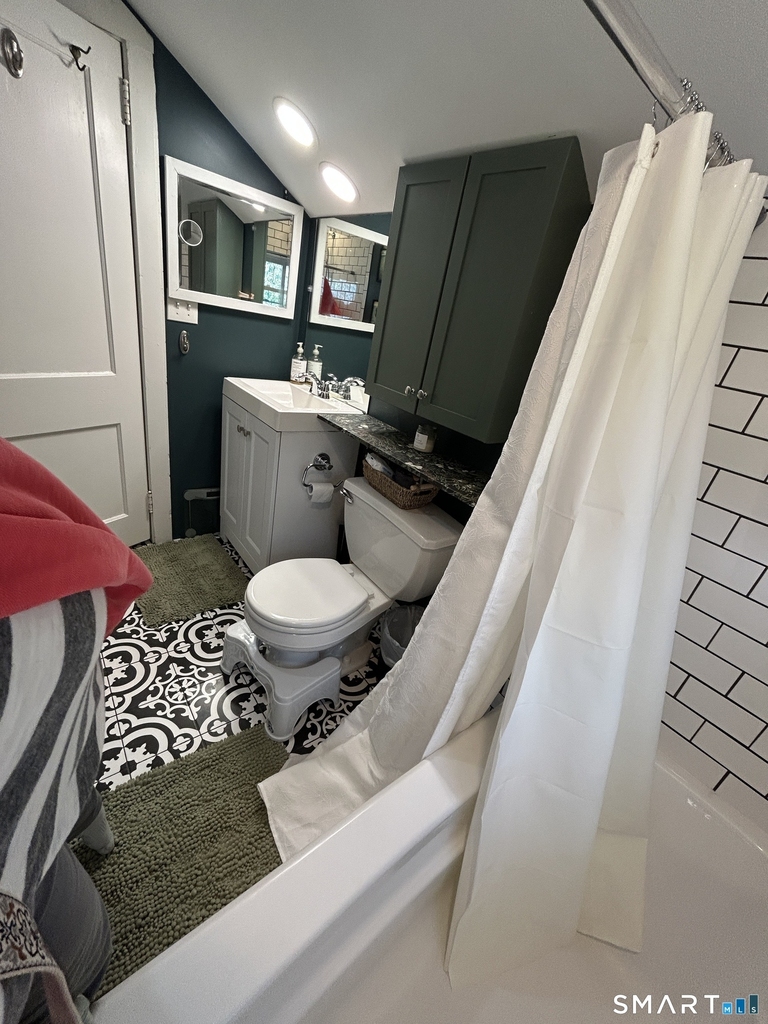 168 Hartford Avenue - Photo 19