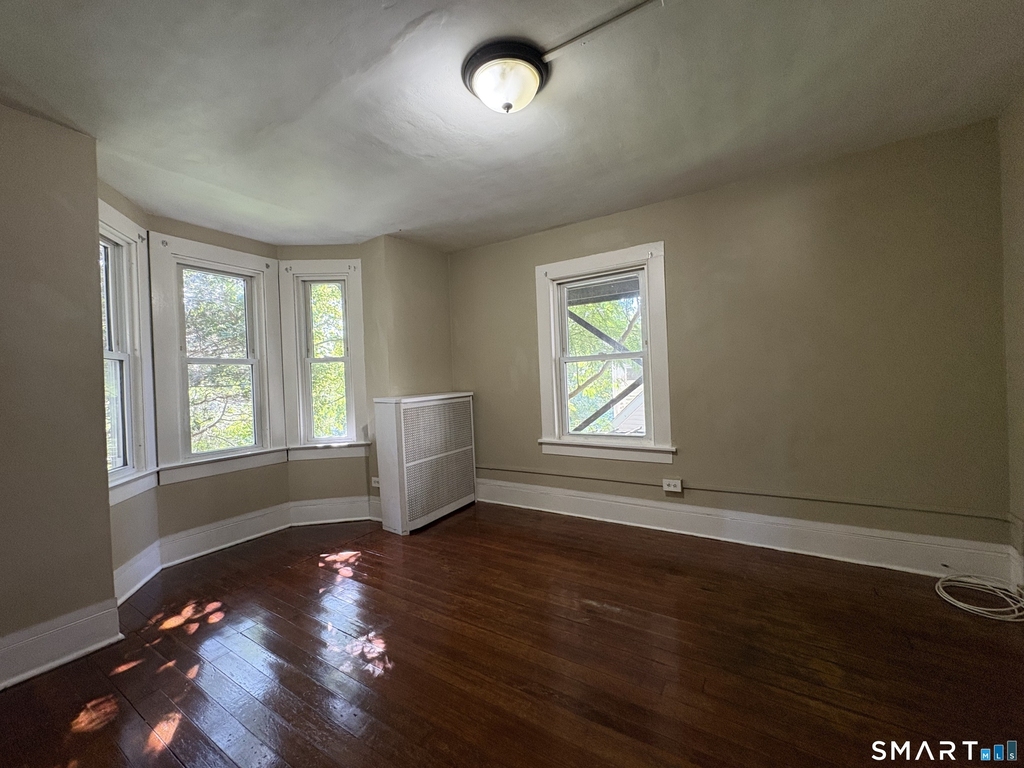 51 Grove Street - Photo 2