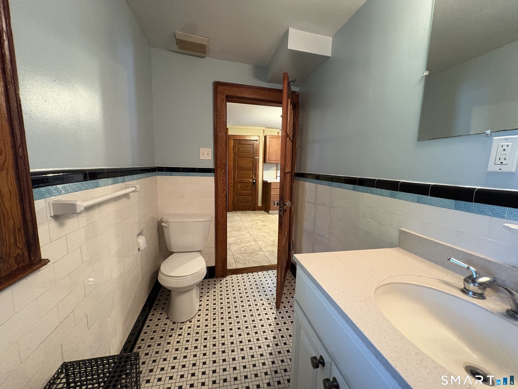 51 Grove Street - Photo 8