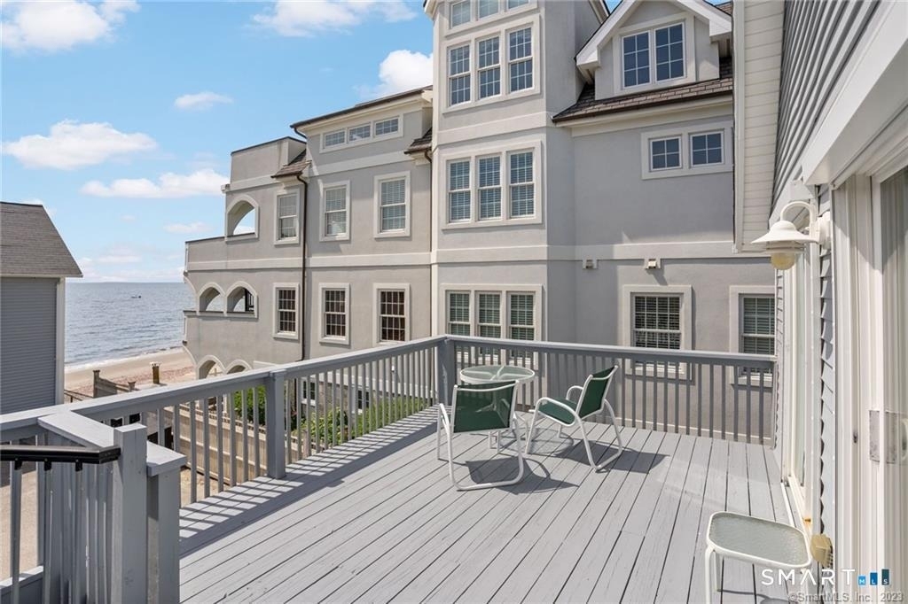 210 Broadway - Photo 2