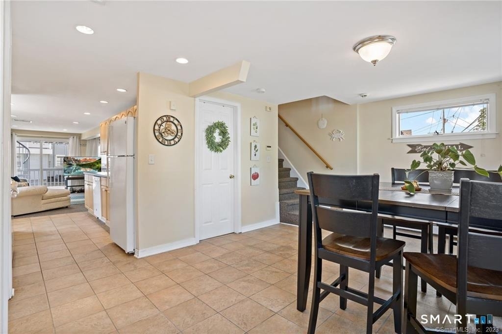 210 Broadway - Photo 7