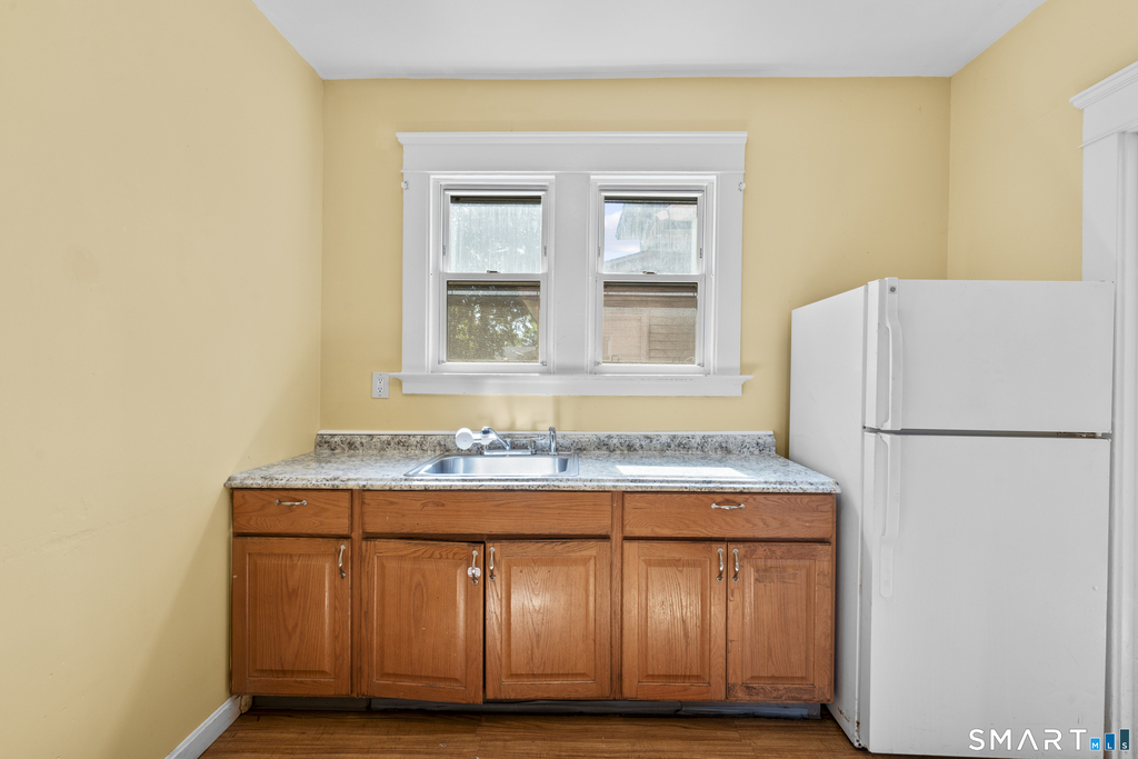 855 Woodward Avenue - Photo 2