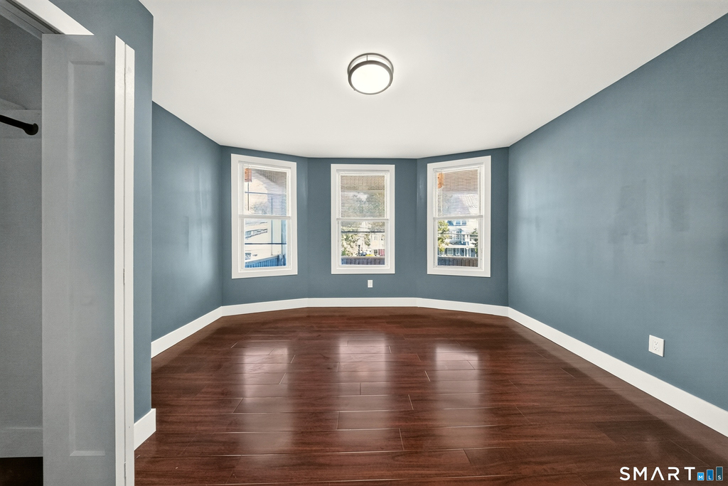 357 Park Avenue - Photo 1