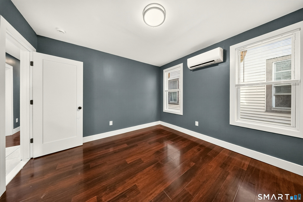 359 Park Avenue - Photo 12