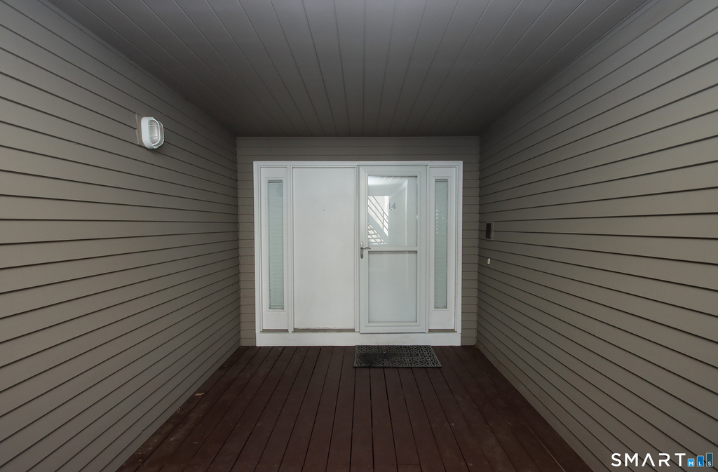 14 Harbour Close - Photo 2
