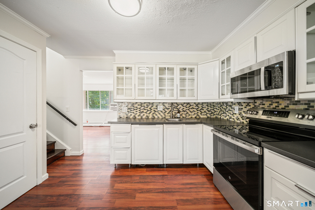 232 Oakville Avenue - Photo 7