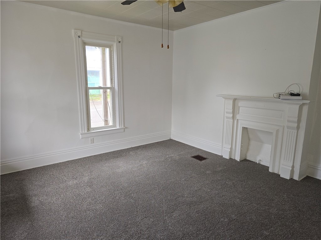 318 Fairview Ave - Photo 4