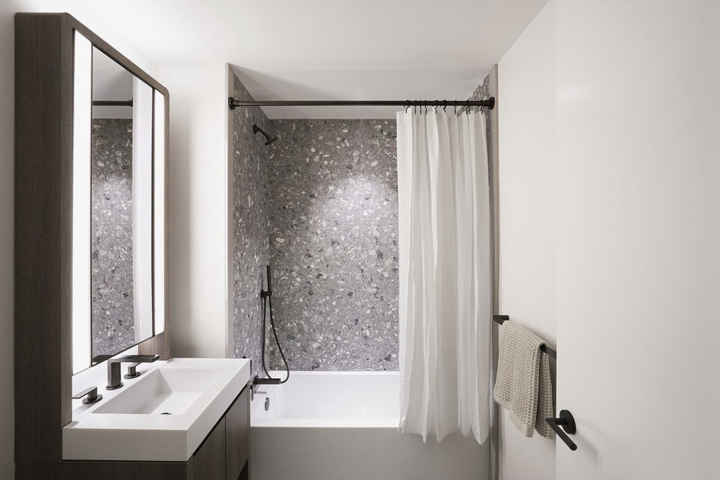 West 60th Street - Photo 8