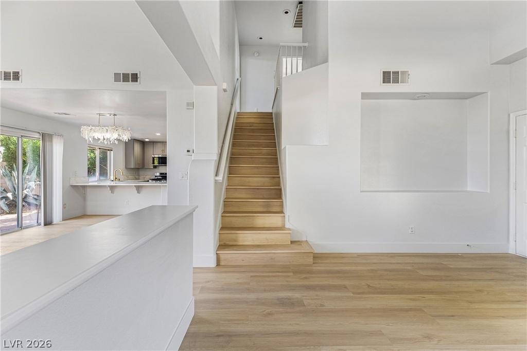 10416 Horseback Ridge Avenue - Photo 17