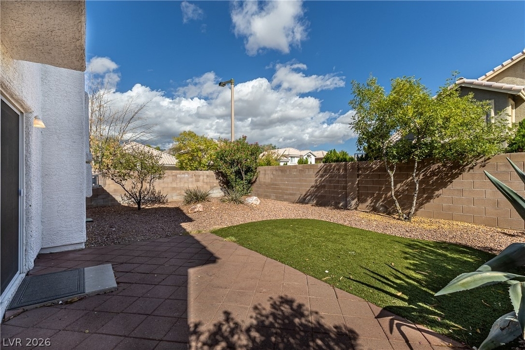 10416 Horseback Ridge Avenue - Photo 27