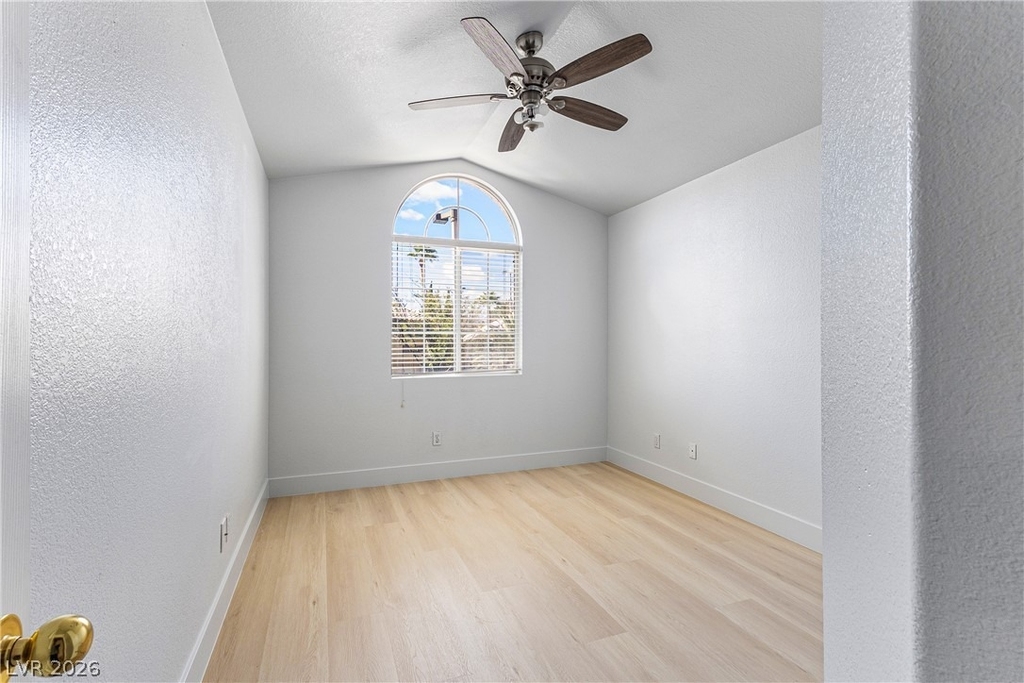 10416 Horseback Ridge Avenue - Photo 24