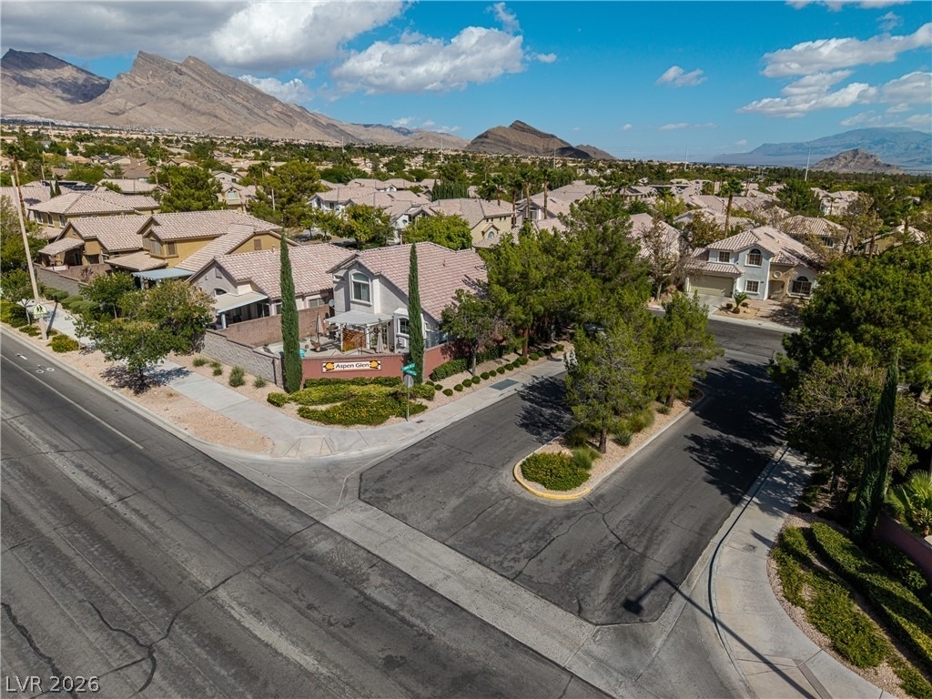 10416 Horseback Ridge Avenue - Photo 31