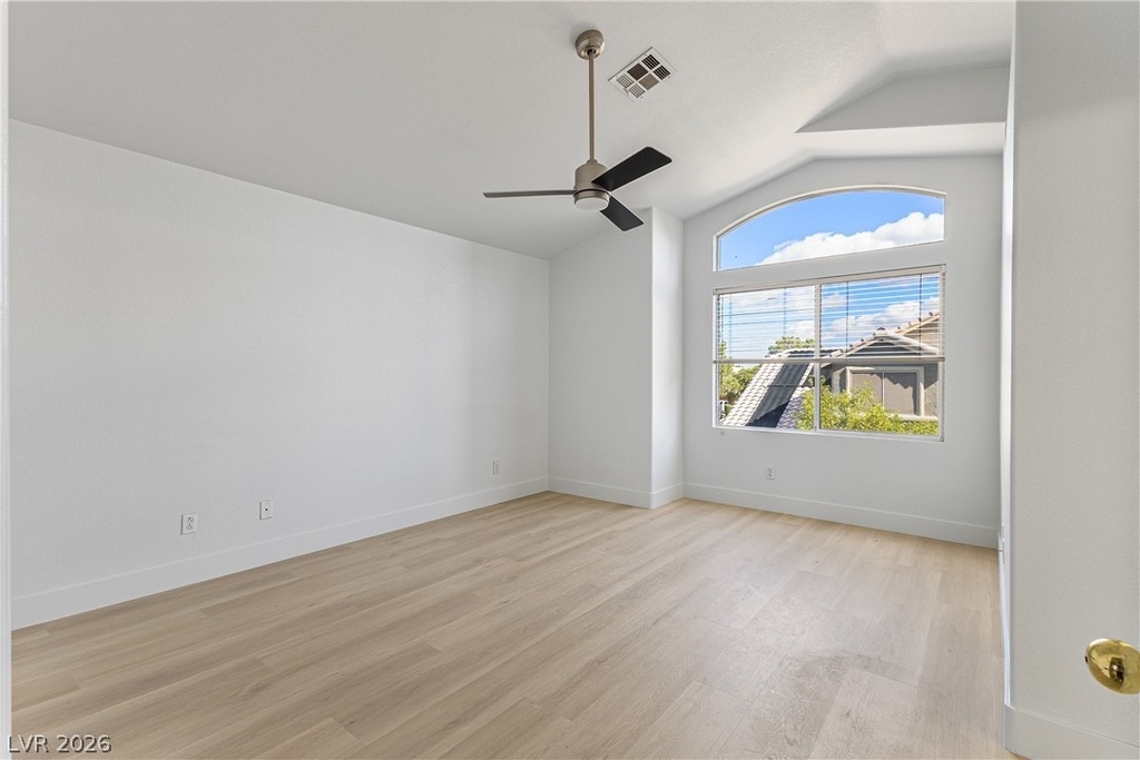 10416 Horseback Ridge Avenue - Photo 18