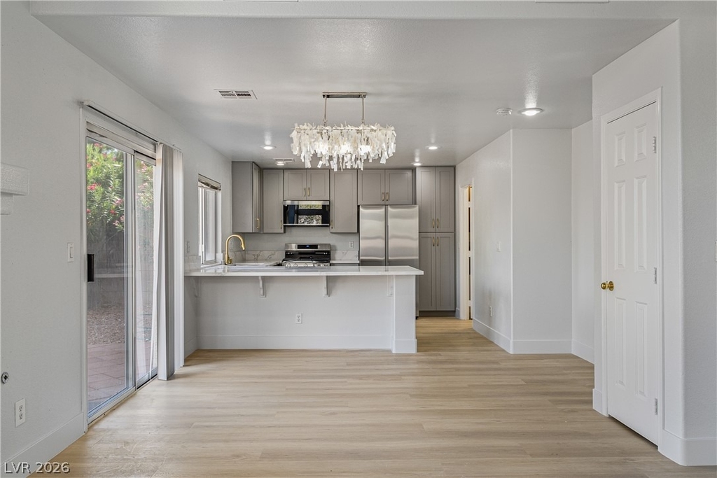 10416 Horseback Ridge Avenue - Photo 9